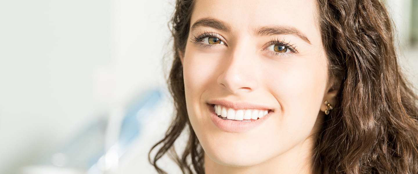 Broken Teeth repair image