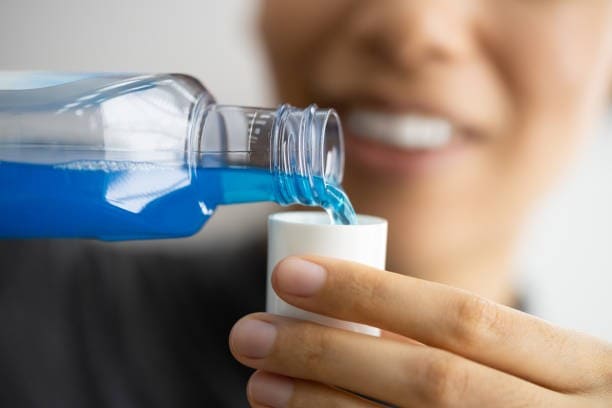 Maintaining Good Oral Health: Cleaning Your Teeth Without Toothpaste